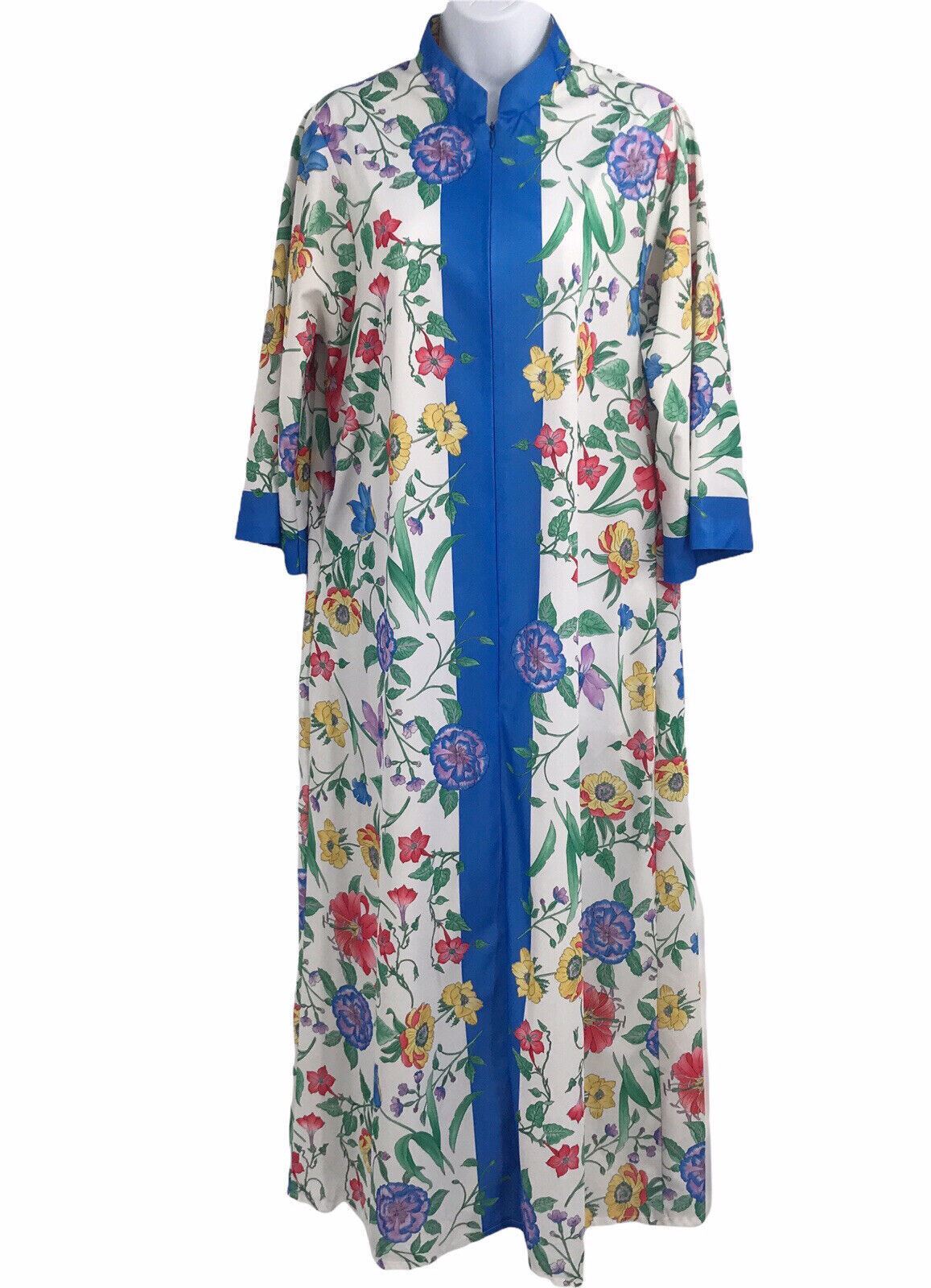 EVELYN PEARSON WOMEN’S SIZE MEDIUM FRONT ZIPPED FLORAL ROBE