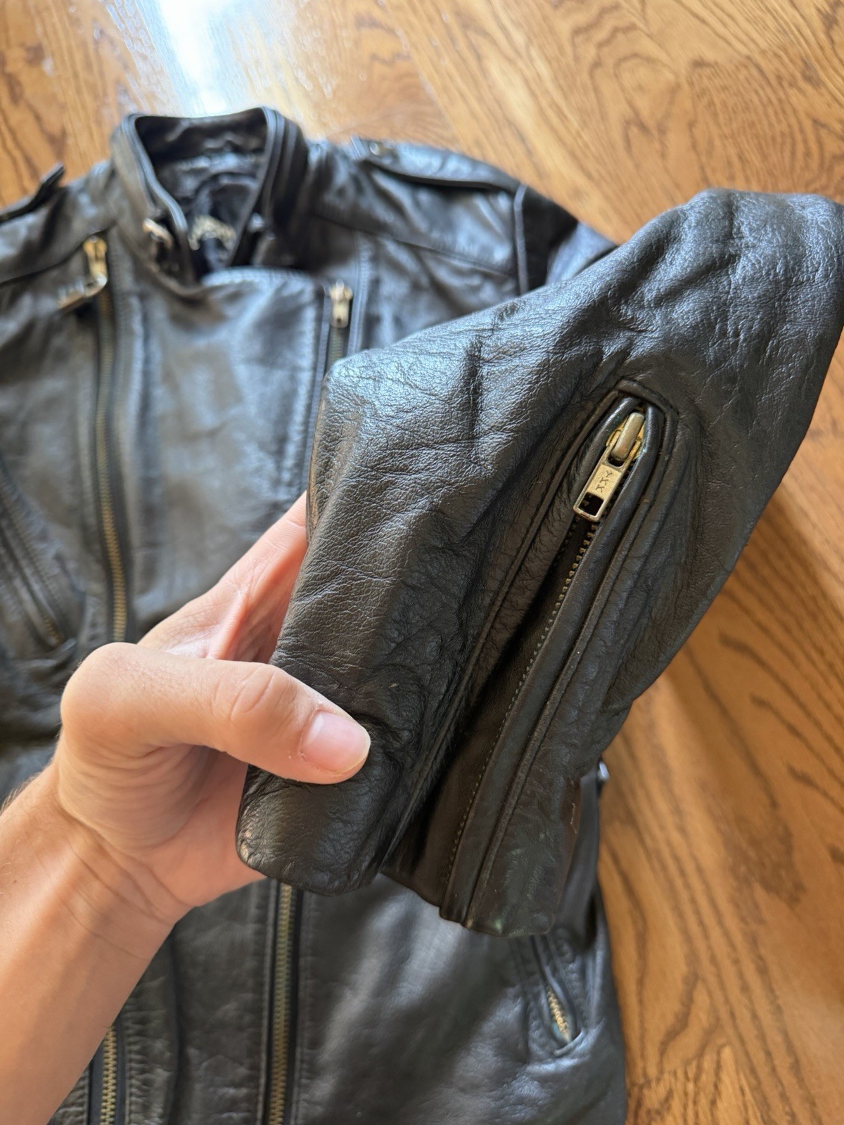 Wilson’s Girls Leather Jacket Size 10. Black – Genuine Leather. Vintage Style