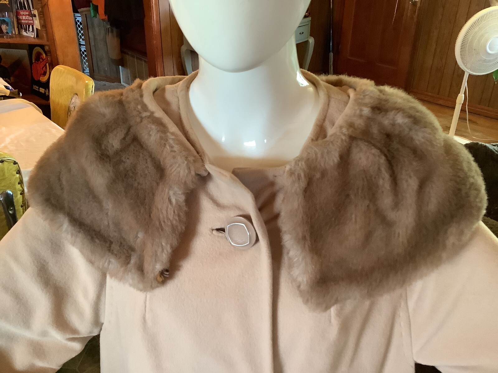 Vintage 1950’s KASHMIRACLE By Wellington Tan Women’s COAT Faux Cashmere & Fur