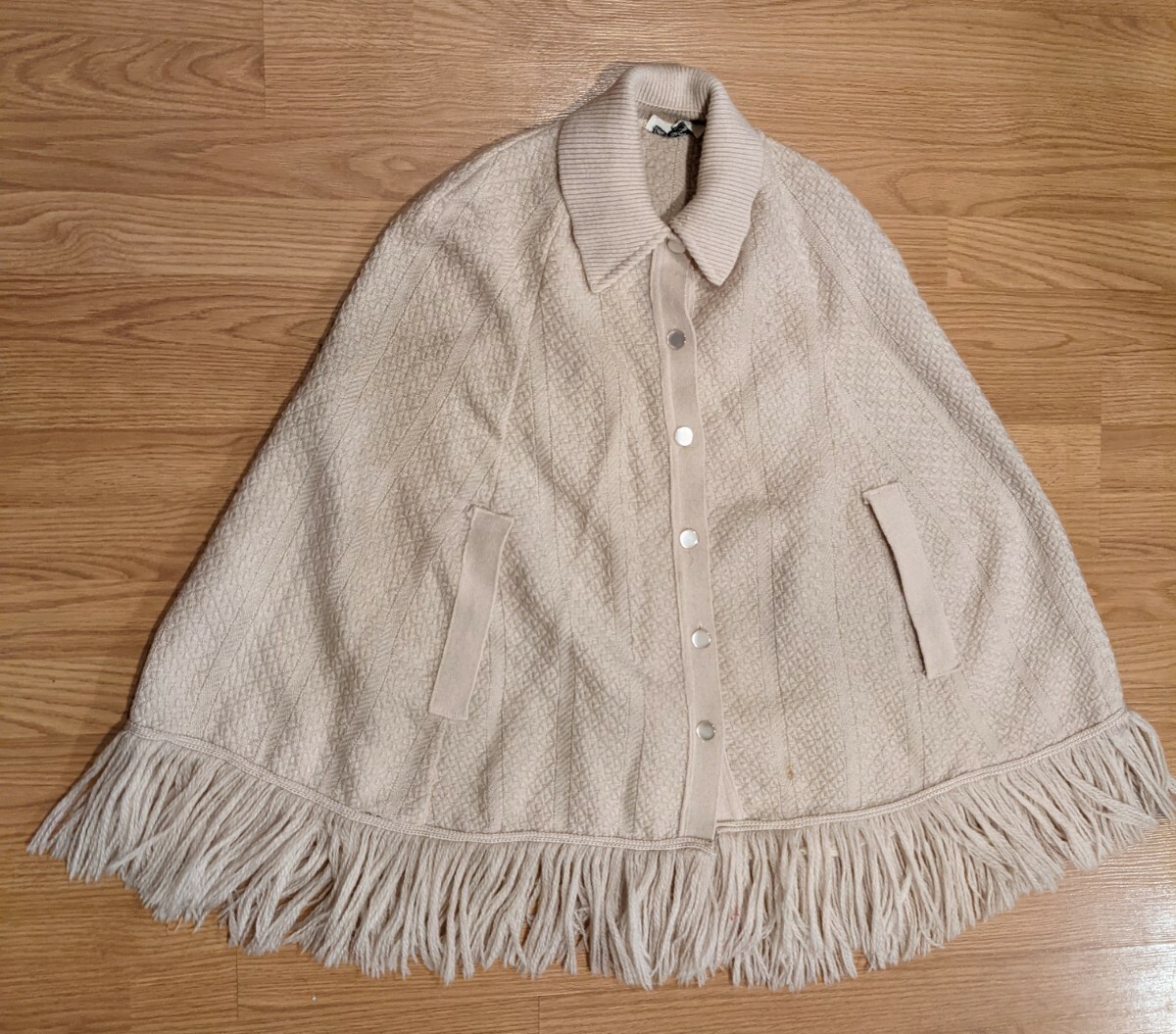 VINTAGE Women’s May Company Cape Poncho Sweater Japan – One Size