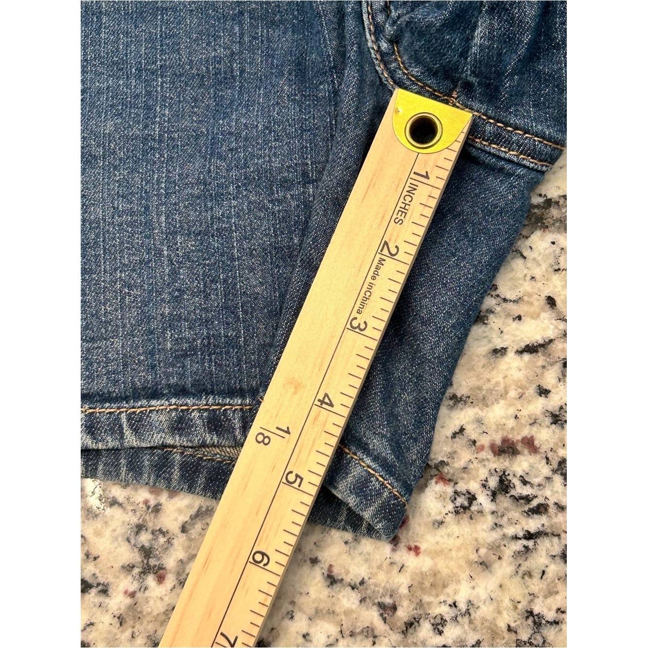 Levi’s 515 Nouveau Women’s Y2K Vintage (2005) Blue Denim Mid-Rise Jean Shorts