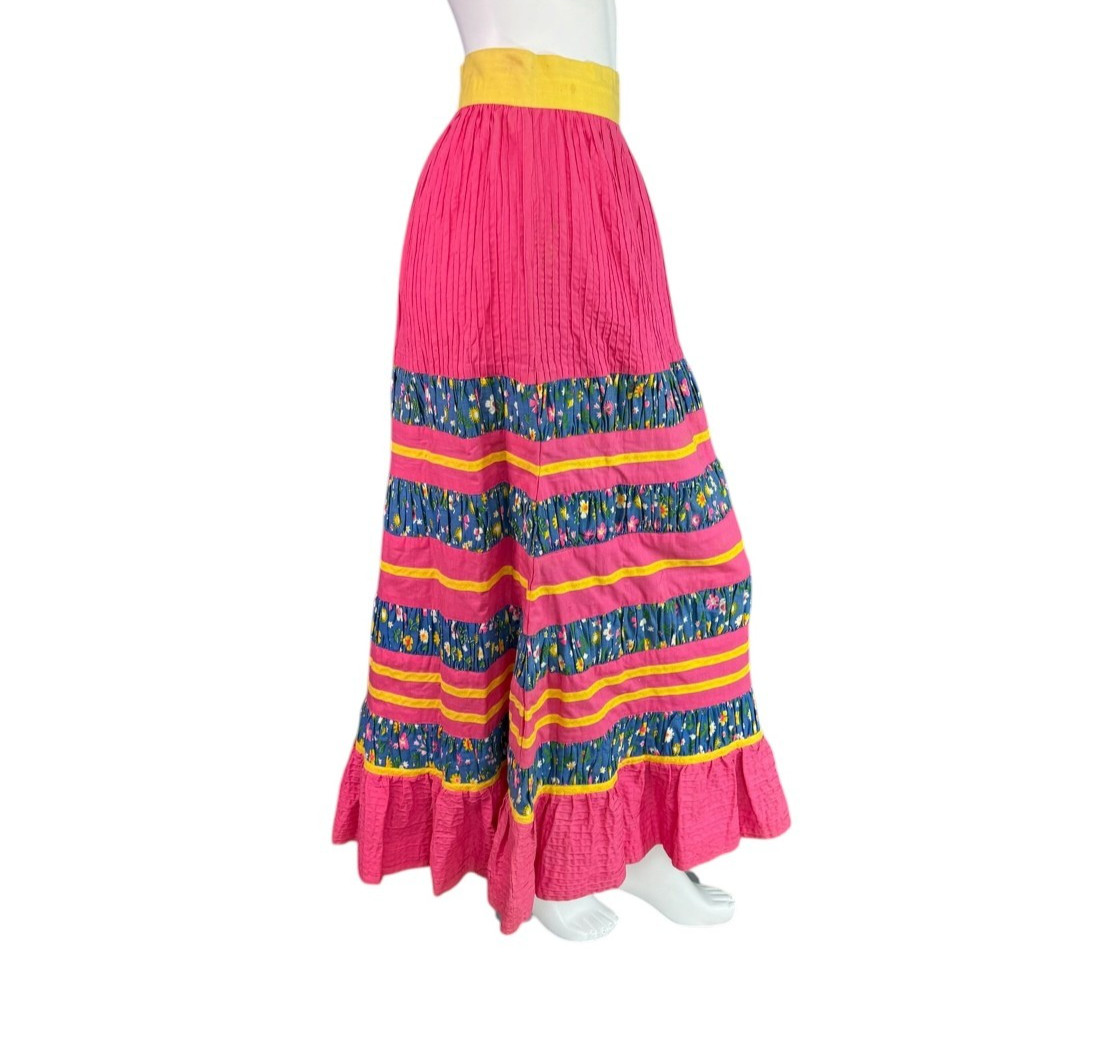 Georgia Charuhas Vintage 1970’s Folkloric Mexican Skirt Pink & Blue Floral Sz 10