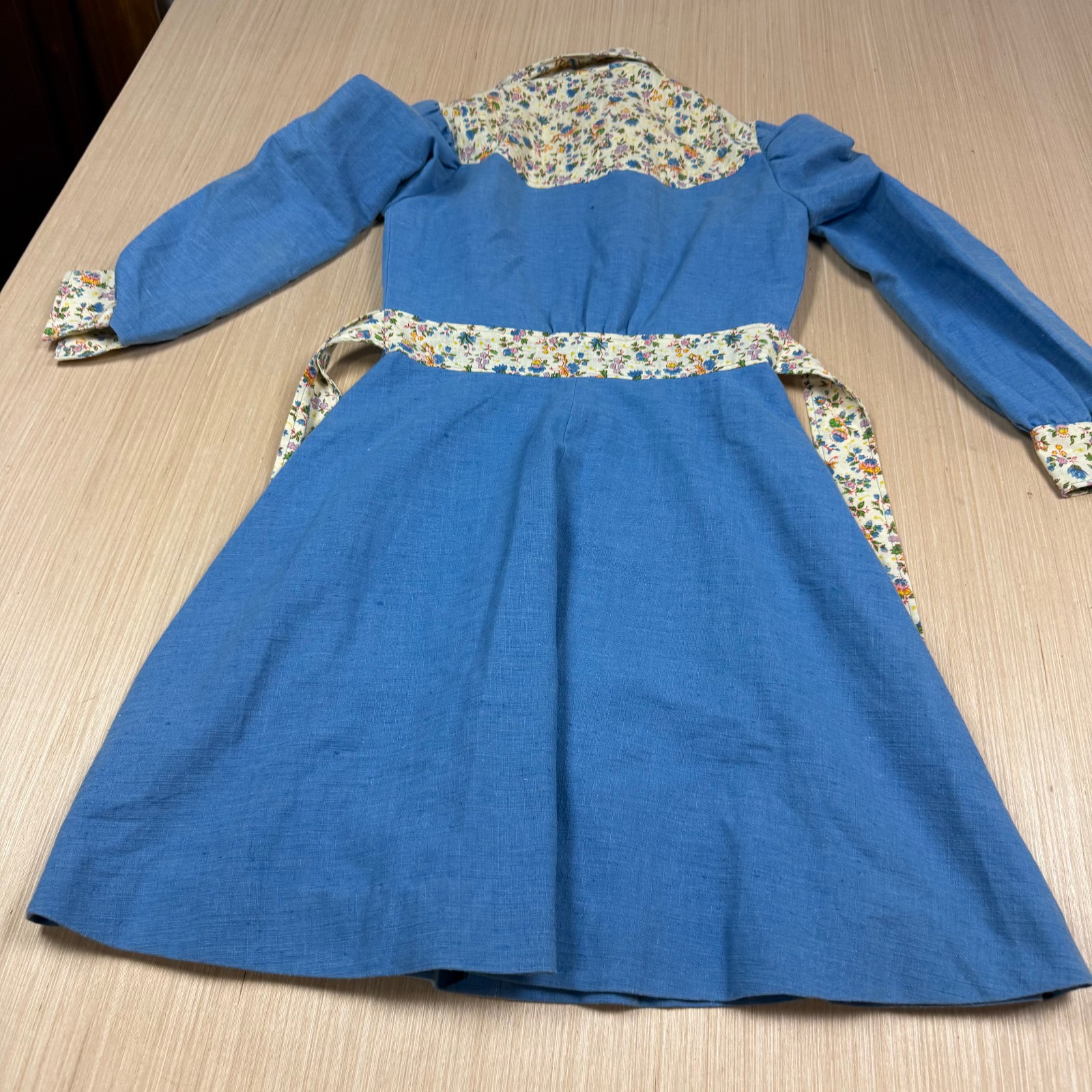 Vintage 70s Farm Dress Chambray Floral Cottage Core Boho 60s Prairie Medium 8-10