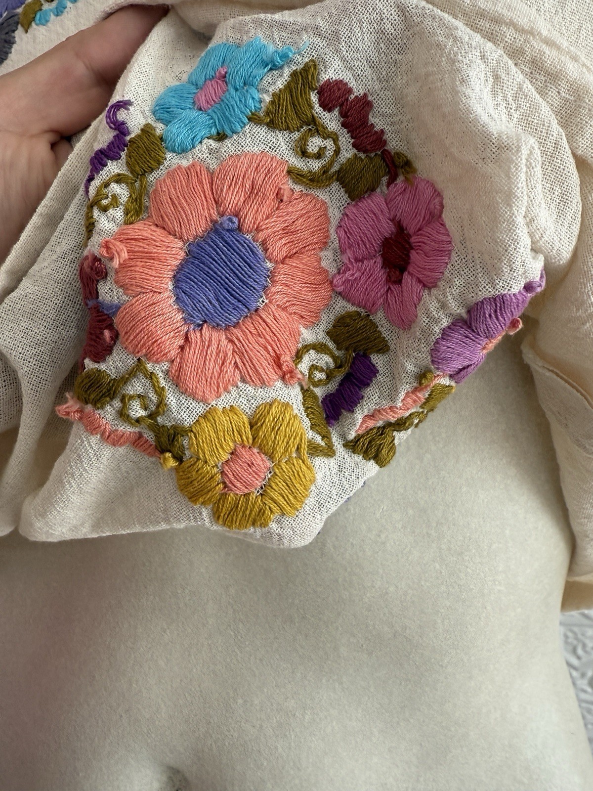 bohemian hand embroidered natural hippie top-vintage 1970s late 1960s floral