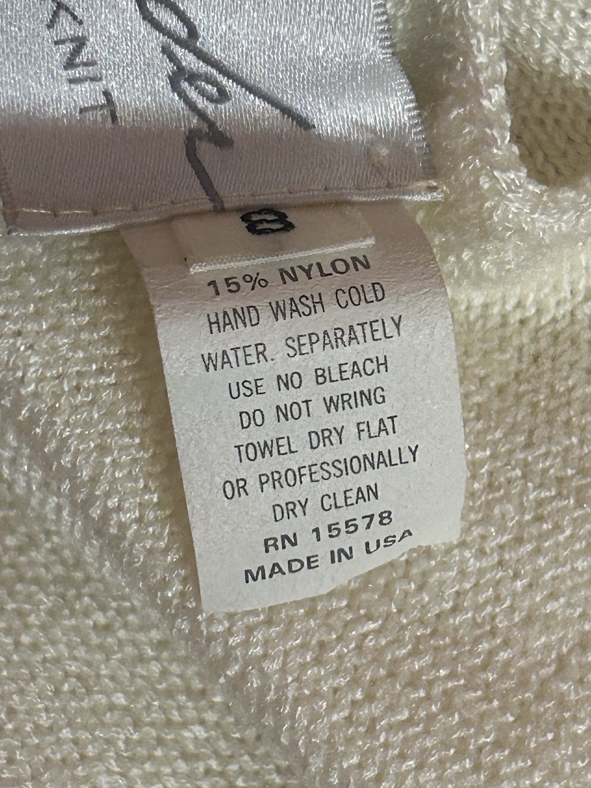 Vintage SCHRADER KNIT Skirt /Blouse Set Size 8 Womens Ivory Color 70s/80s Office