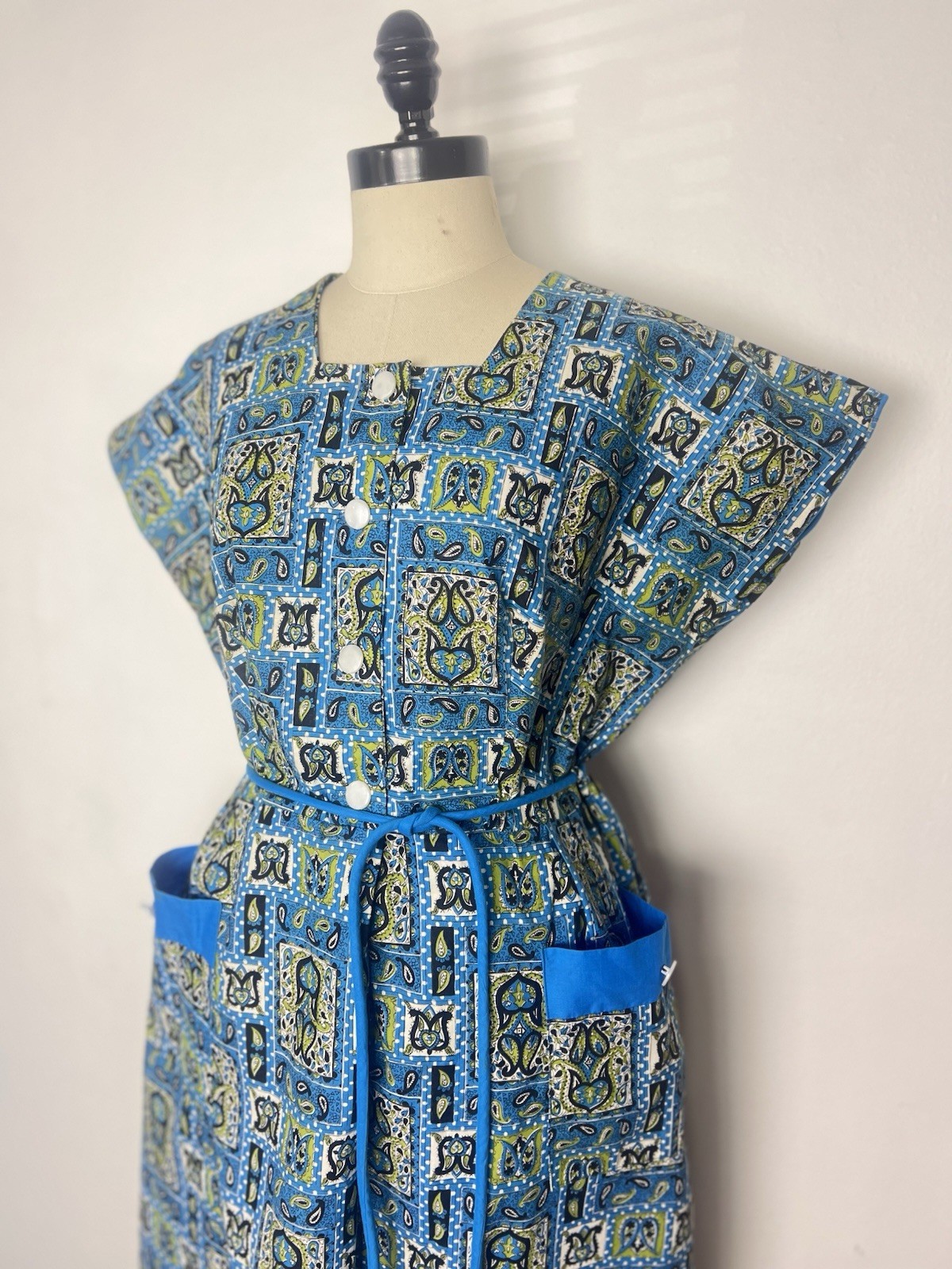 DEADSTOCK 40s 1940’s Vintage Paisley Print Cotton Tie Belt Day Dress XL 46 Bust