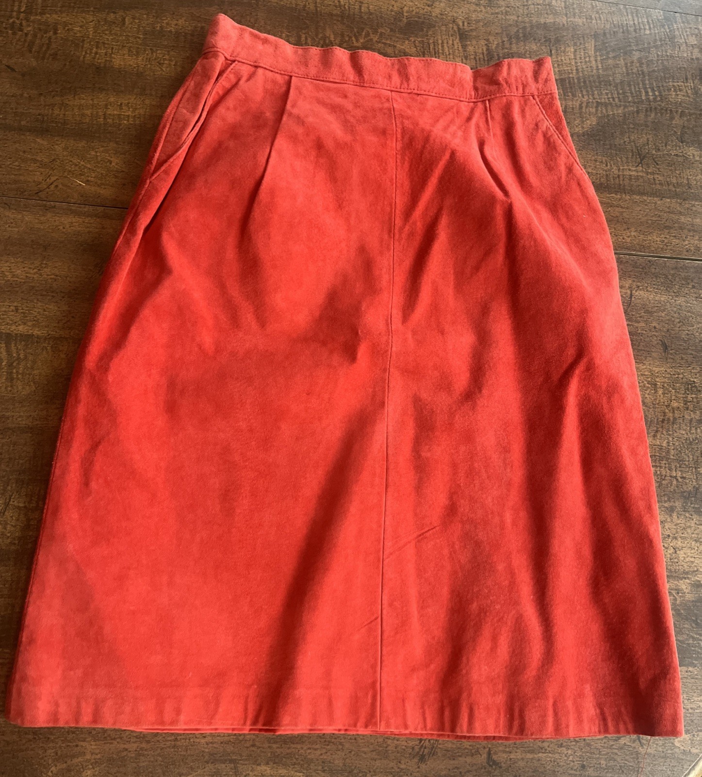 Vintage Toffs Cherry Red Genuine Suede Leather Midi Skirt 10M Old Money Korea