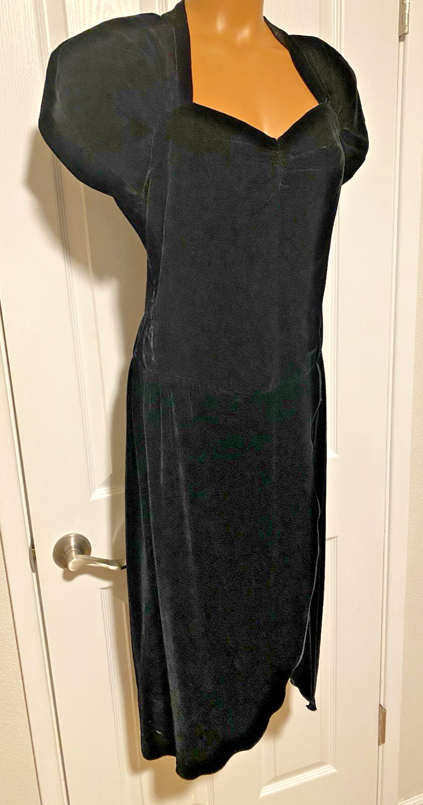 VTG 80’S REGINA KRAVITZ RETRO 1940’S STYLE BLACK VELVET DRESS SZ 10 (M)