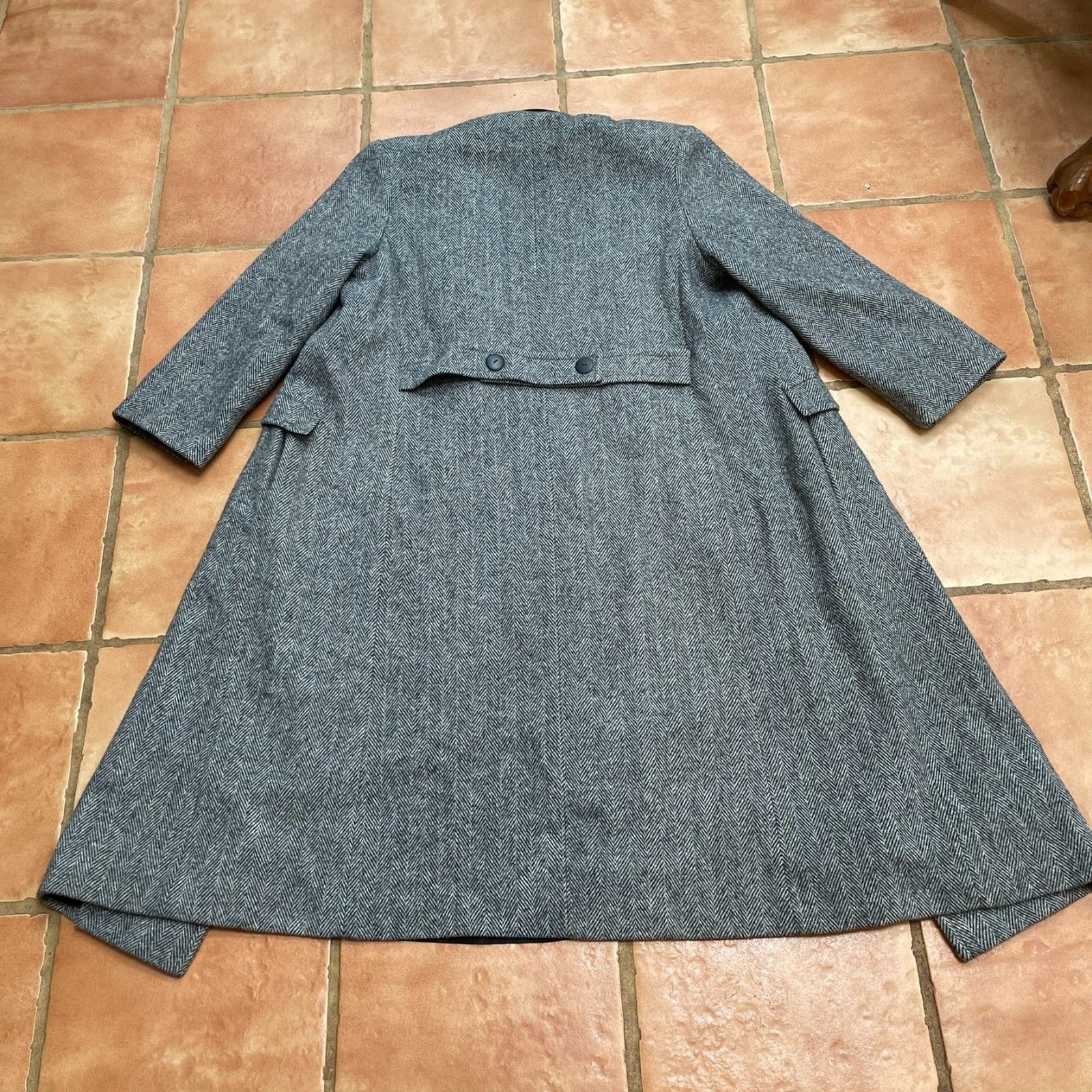 Herman Kay Vintage Double Breasted Wool Gray Herringbone Peacoat Velvet Collar12