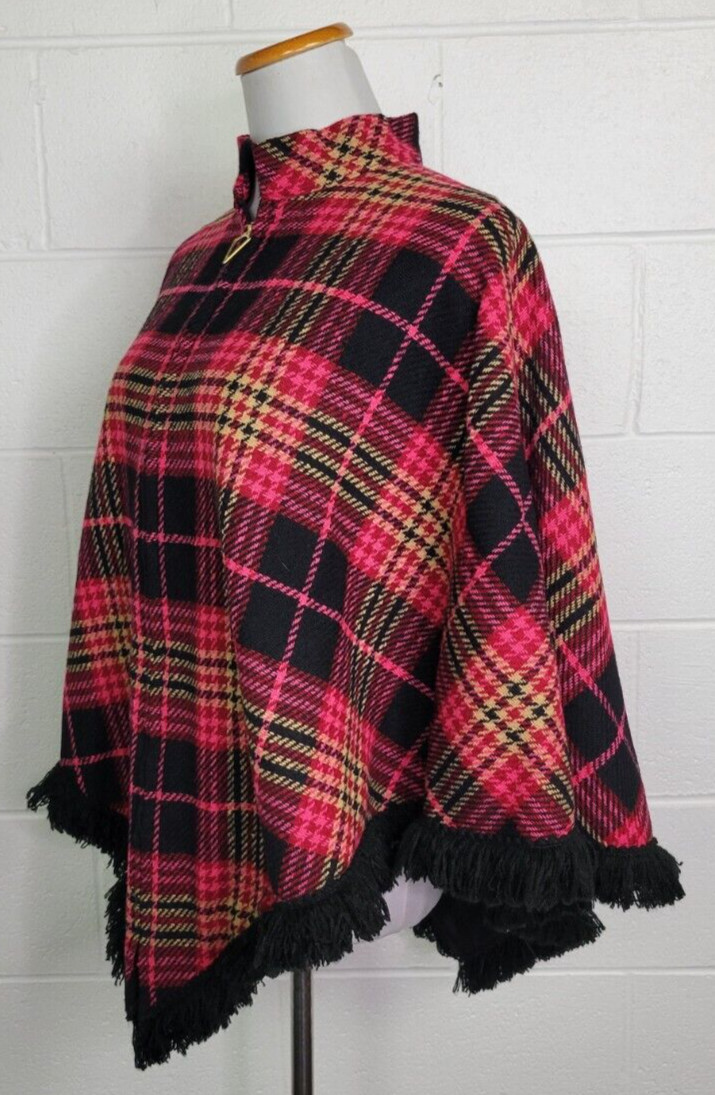 Vintage Dutchmaid Pink Red Plaid Wool Tweed Poncho w. Fringe Jr. Miss 16-18