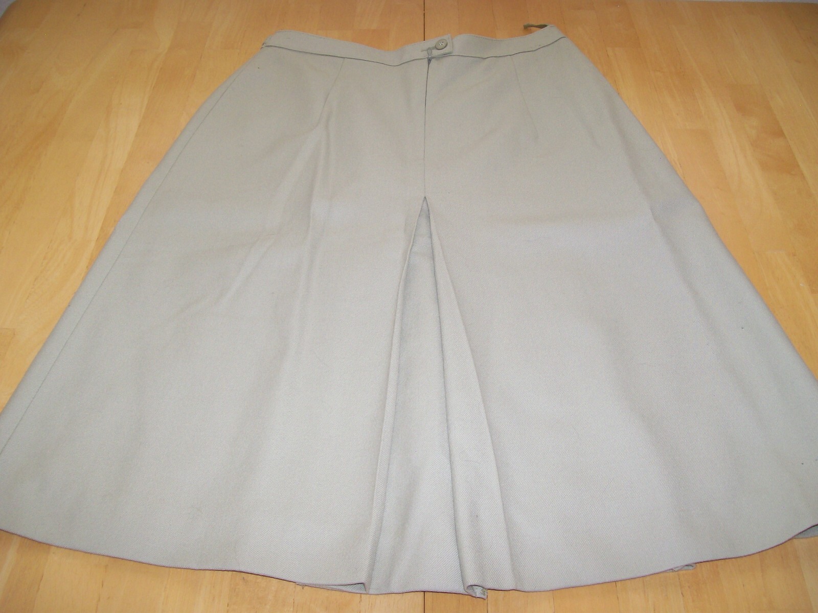 True Vintage 1970’s HUCKE 3 Piece Skirt Top & Sweater Set Women’s Small or 6