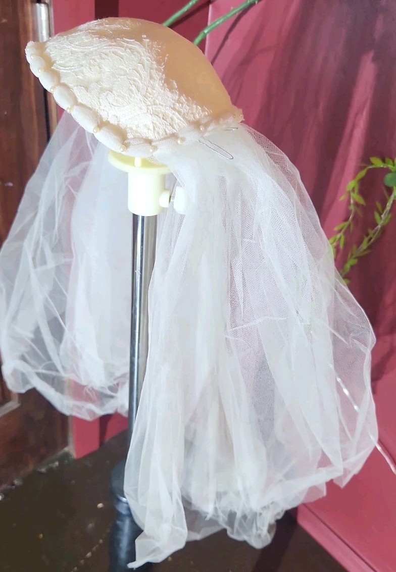VTG 1950s Cahill Beverly Hills Dress & Veil Set