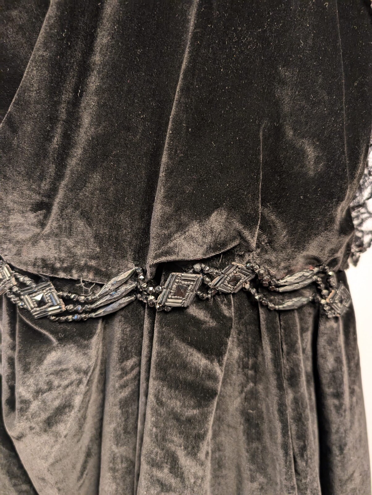 EDWARDIAN BLACK VELVET + LACE EVENING DRESS W JET BELTING + LONG LACE TRAIN