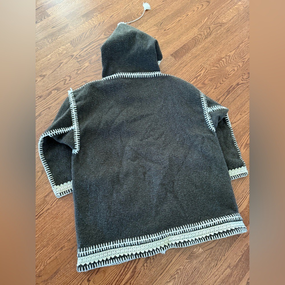 Vintage Handmade Peruvian Wool Alpaca Blanket Coat Oversized Tassels Hooded Gray