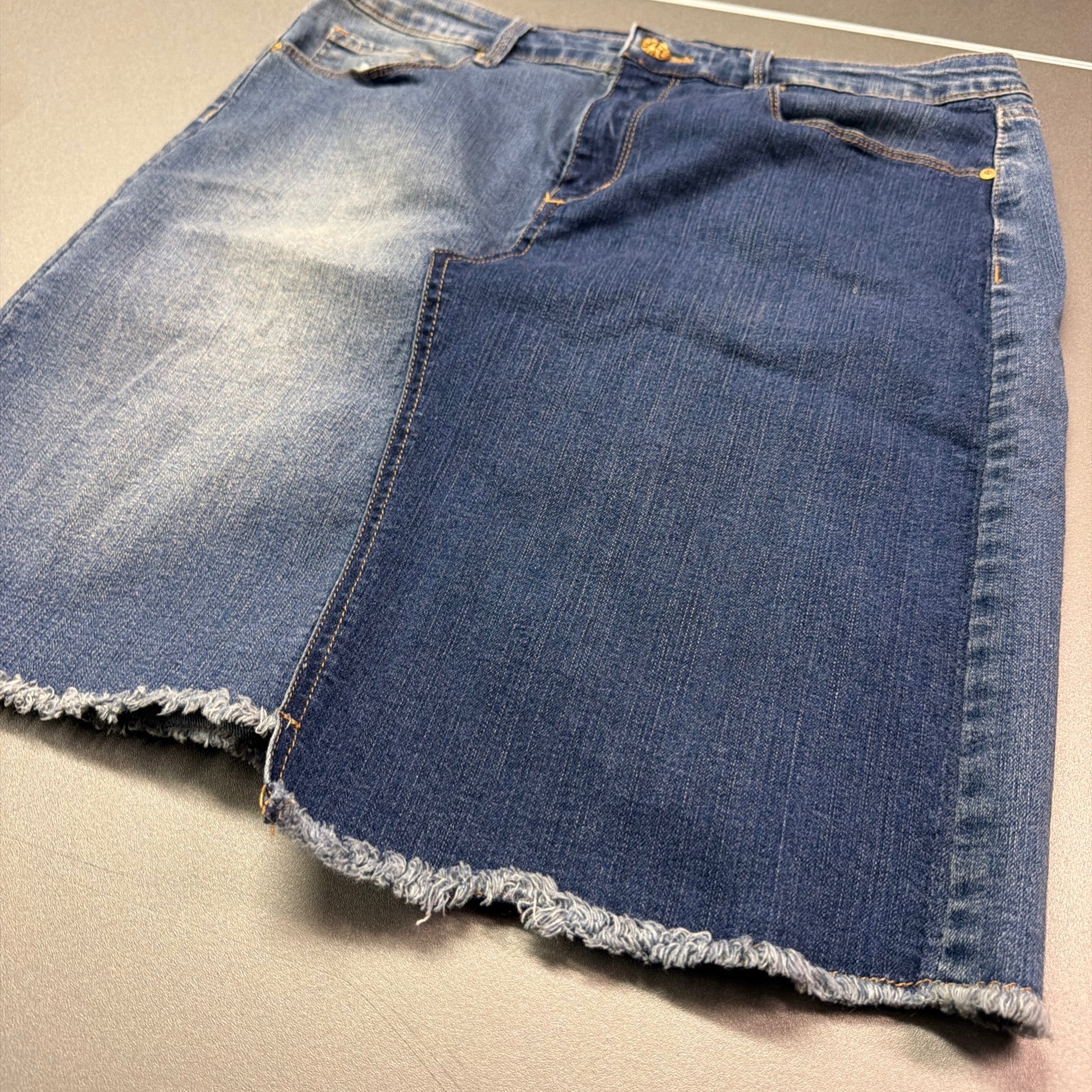 Vintage America Blues Wonderland Midi Denim Skirt Size 10 Blue Stretch FrayedHem