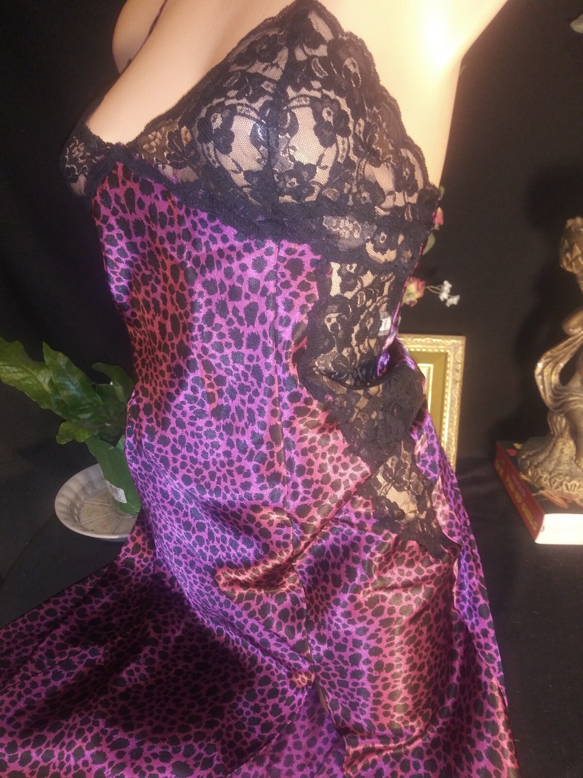 Vtg Satin Purple Animal print Wide Lace Long Nightgown Shiny Dress Gown m 40″