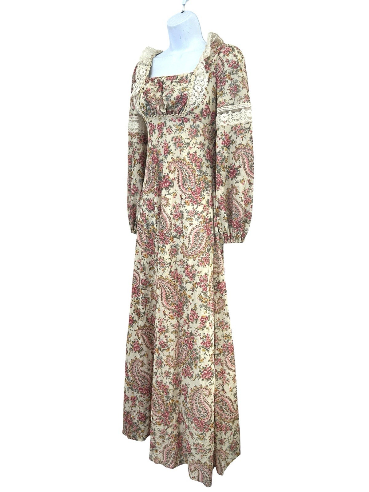 Vintage 70s Handmade Floral Paisley Lace Boho Peasant Maxi Dress Size S
