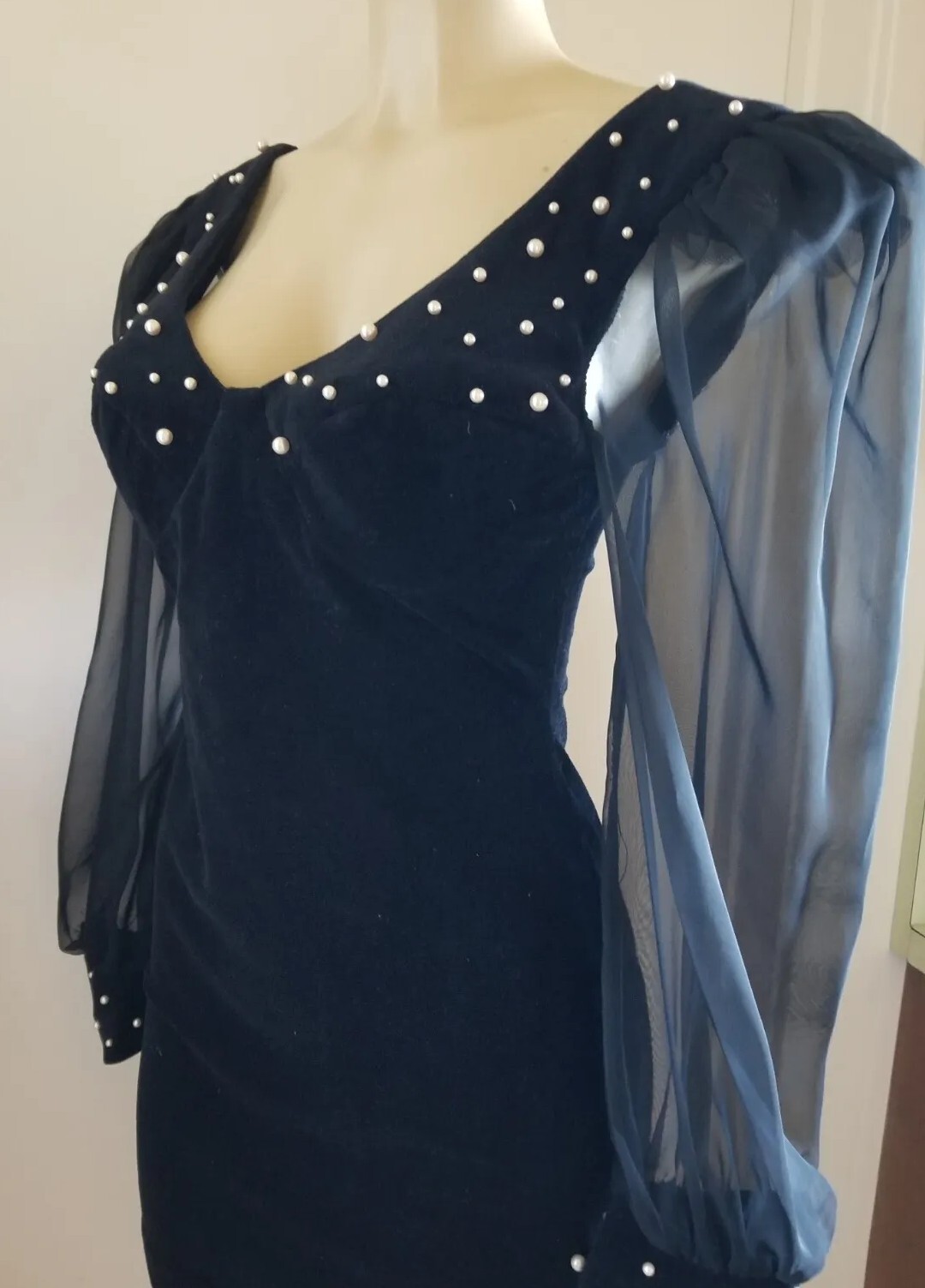 Vintage 80s Karen Okada climax david Howard pearls velour dress