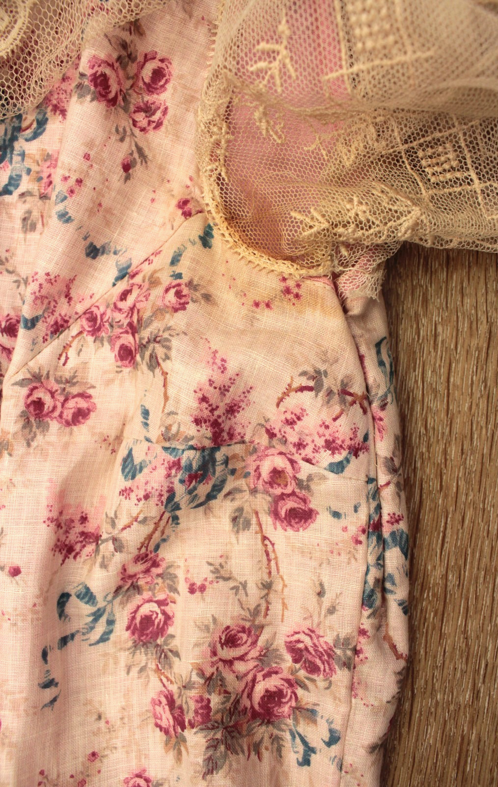 VTG Womens Antique Edwardian Late 1800s Floral Long Peplum Top W/ Lace Shawl M/L