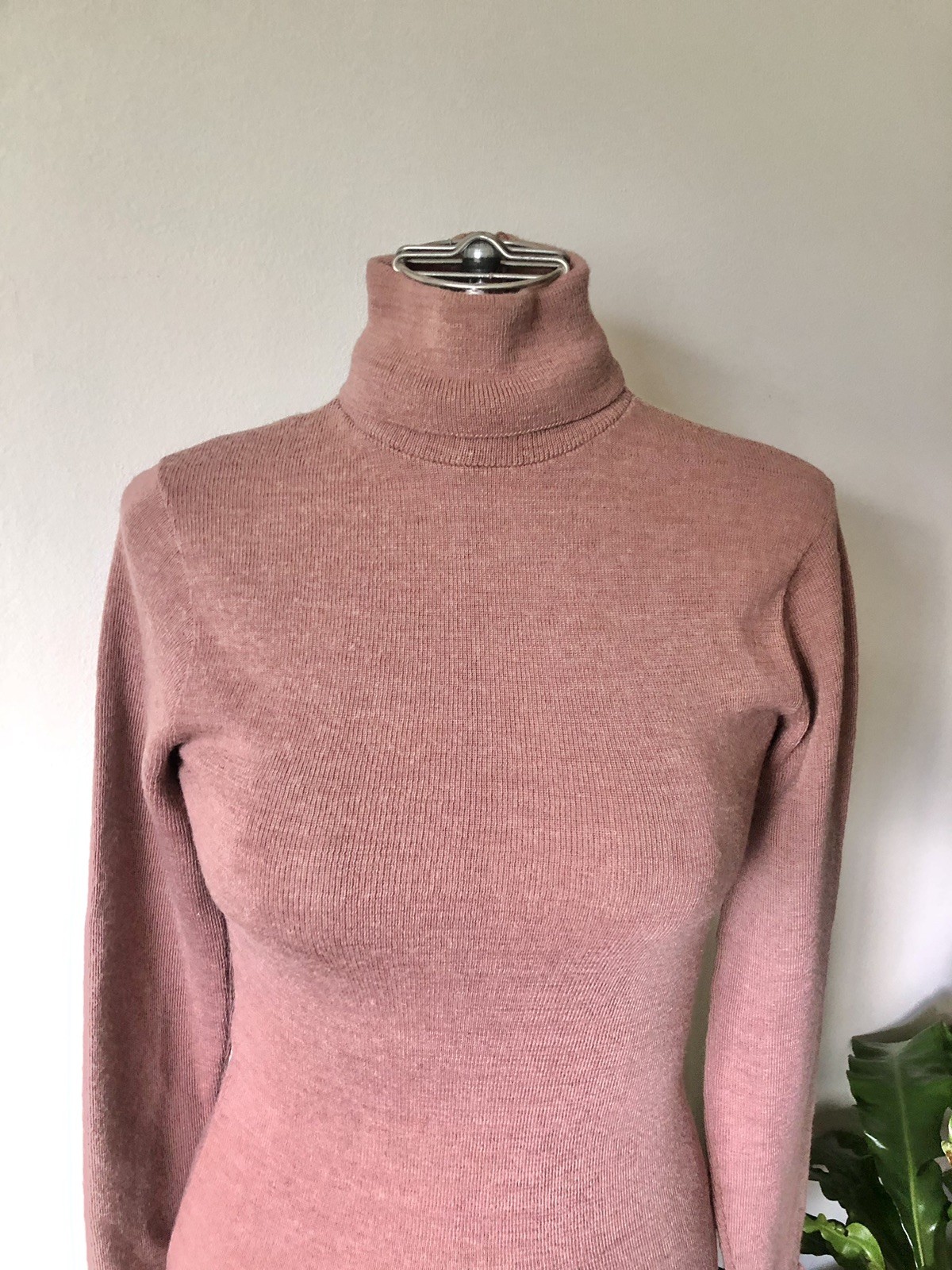 Vintage Dusty Rose Wool Blend Knit Turtleneck