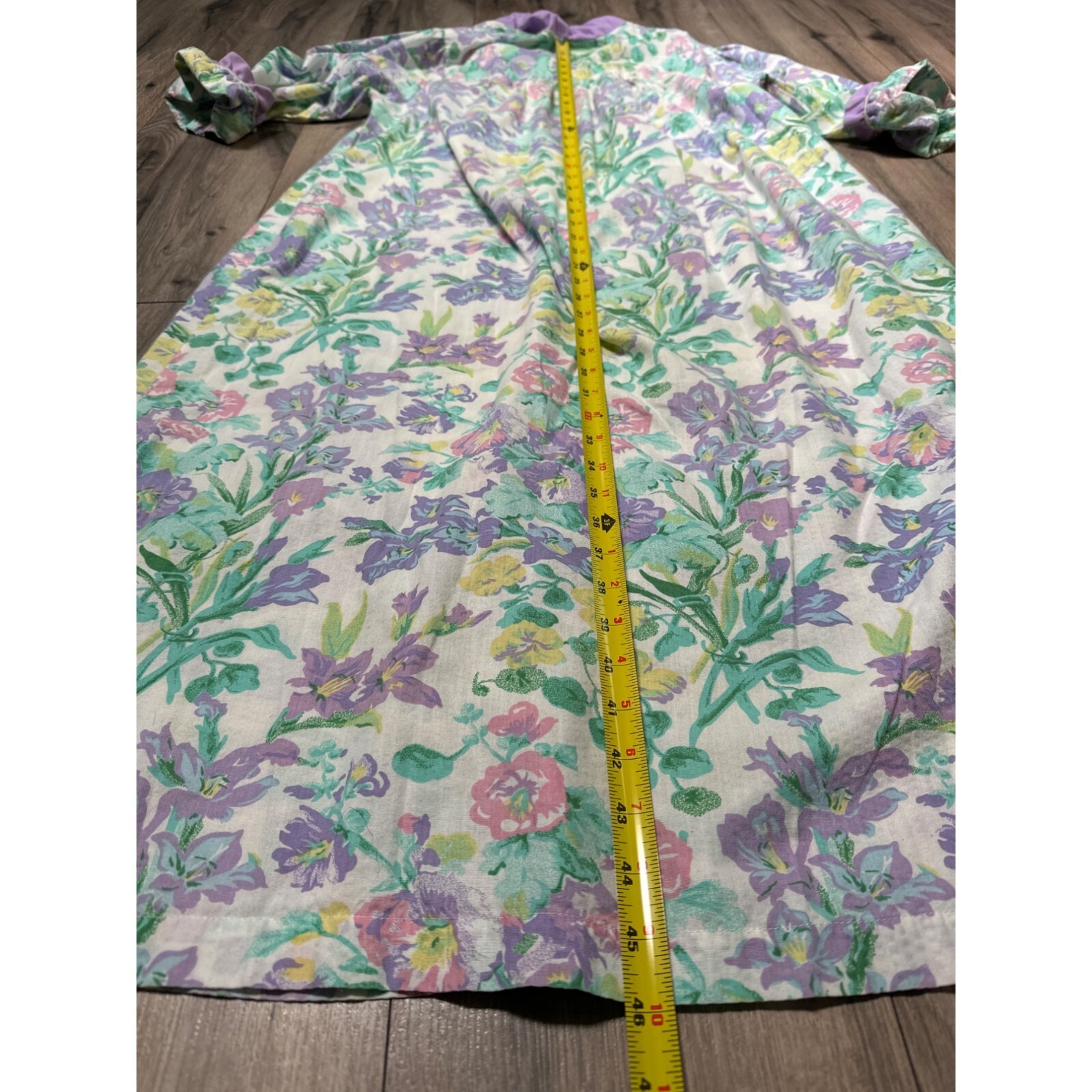Vintage Models Coat Floral Nightgown Robe Size M 55% Cotton 45% Polyester White