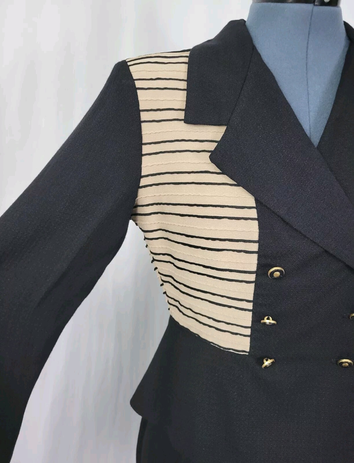 Vintage JSJ Petites Black & Tan 2-Piece Jacket & Skirt Set Size 8P