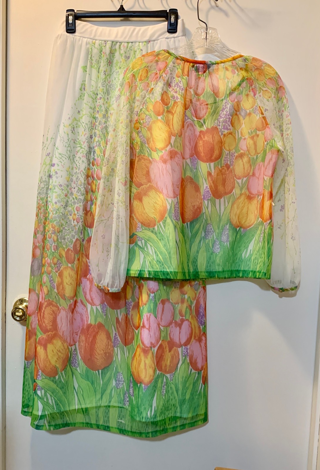 Vintage Wilroy Traveller Sheer Tulip Floral Garden Blouse & Maxi Skirt – 1960’s