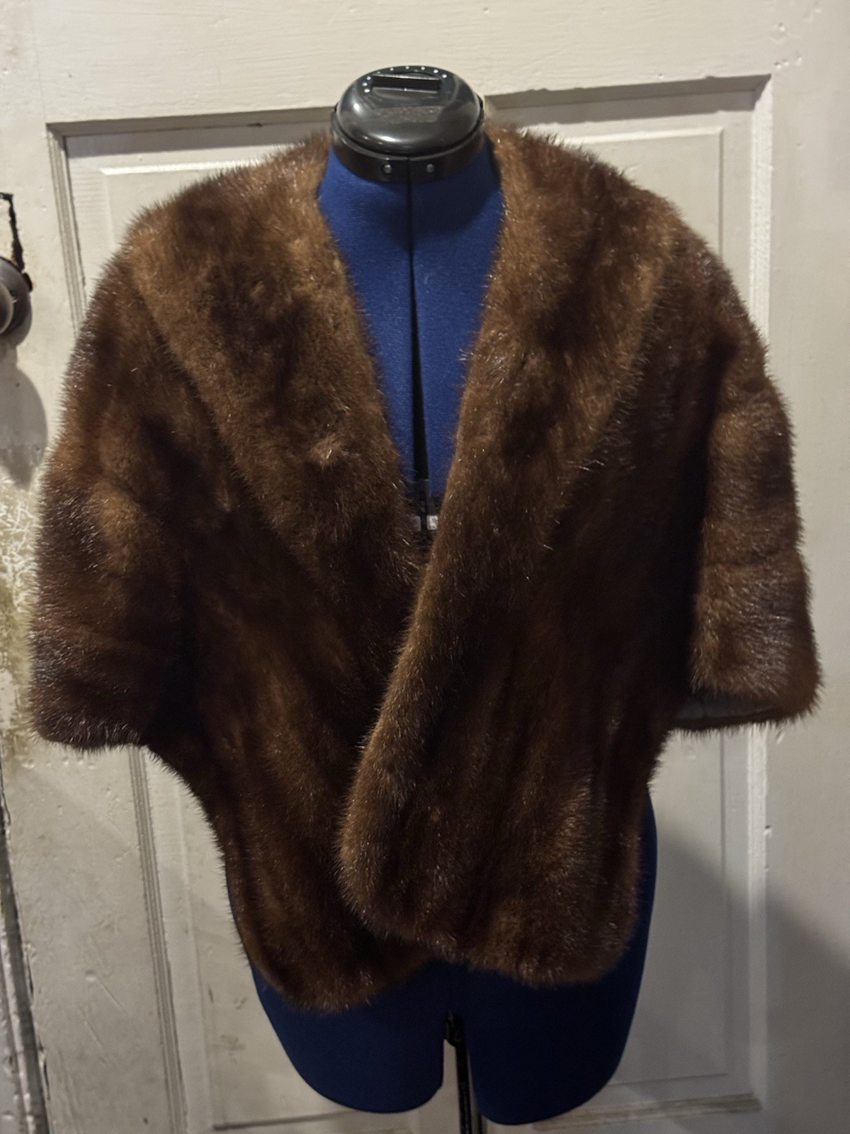 Chestnut Brown Fur Cape Capelet Vintage Couture Salon ML Stole