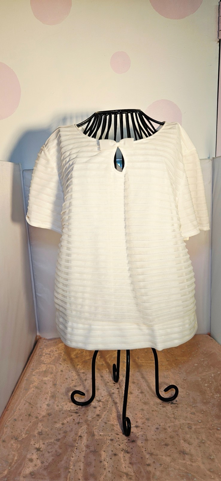 Vintage 1950’s white Penny Potter Sheer pleated bow tie with back buttons Top