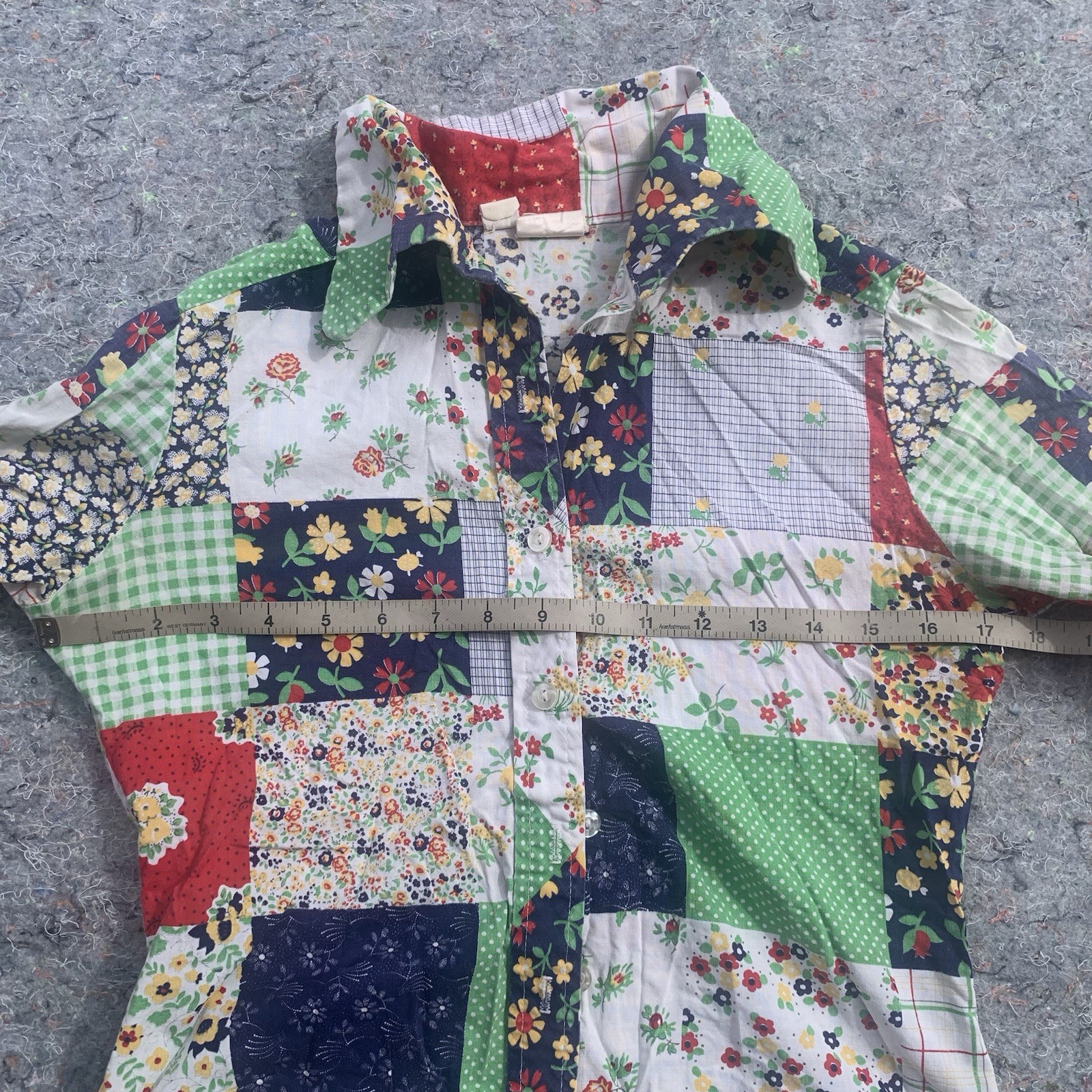 Vintage 70s YOU BABES faux patchwork cotton button down shirt top blouse floral