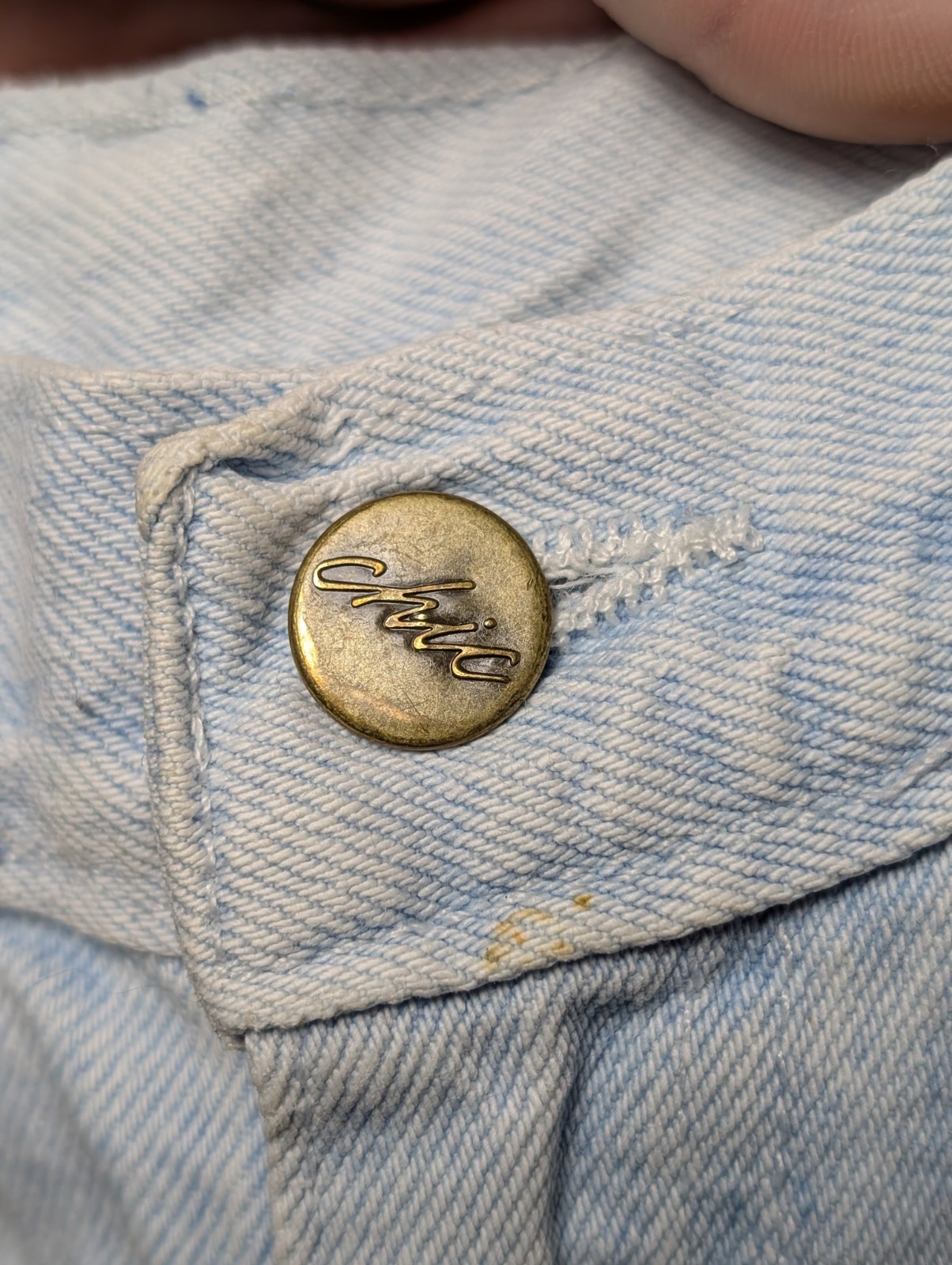 Vtg. 1980s-1990s Women’s Chic USA Light Blue Washed Denim Shorts Size 9 Juniors