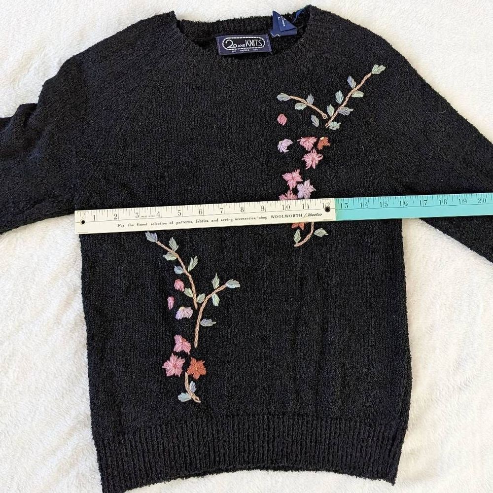 2O ansknits by Mariea Kim Vintage Floral Sweater