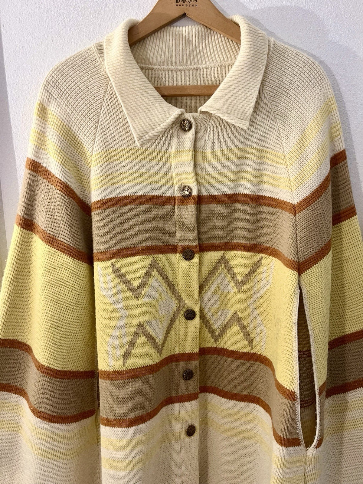 Vintage 1970’s Cream-Yellow-Orange Knitted Shawl Poncho/Cape