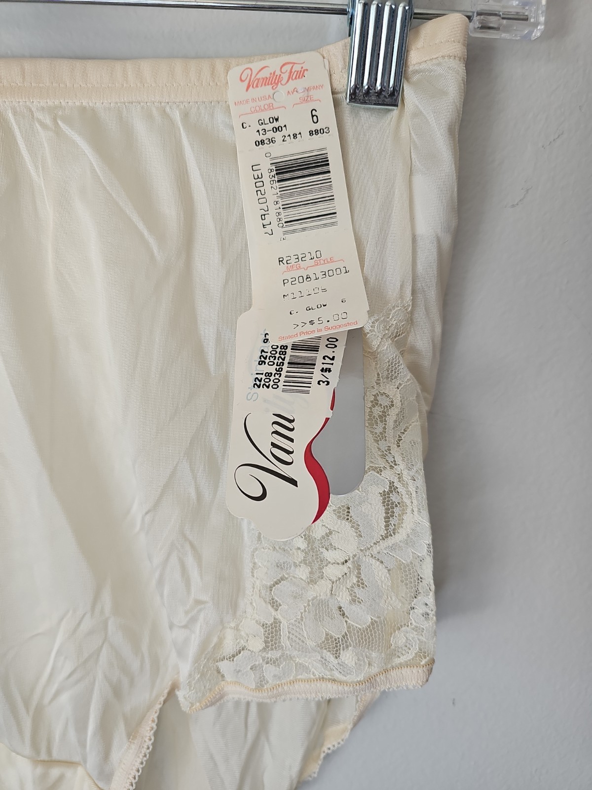 Vanity Fair Tricot Nylon Cream Glow Panties Lace Detail Satin Finish Size 6