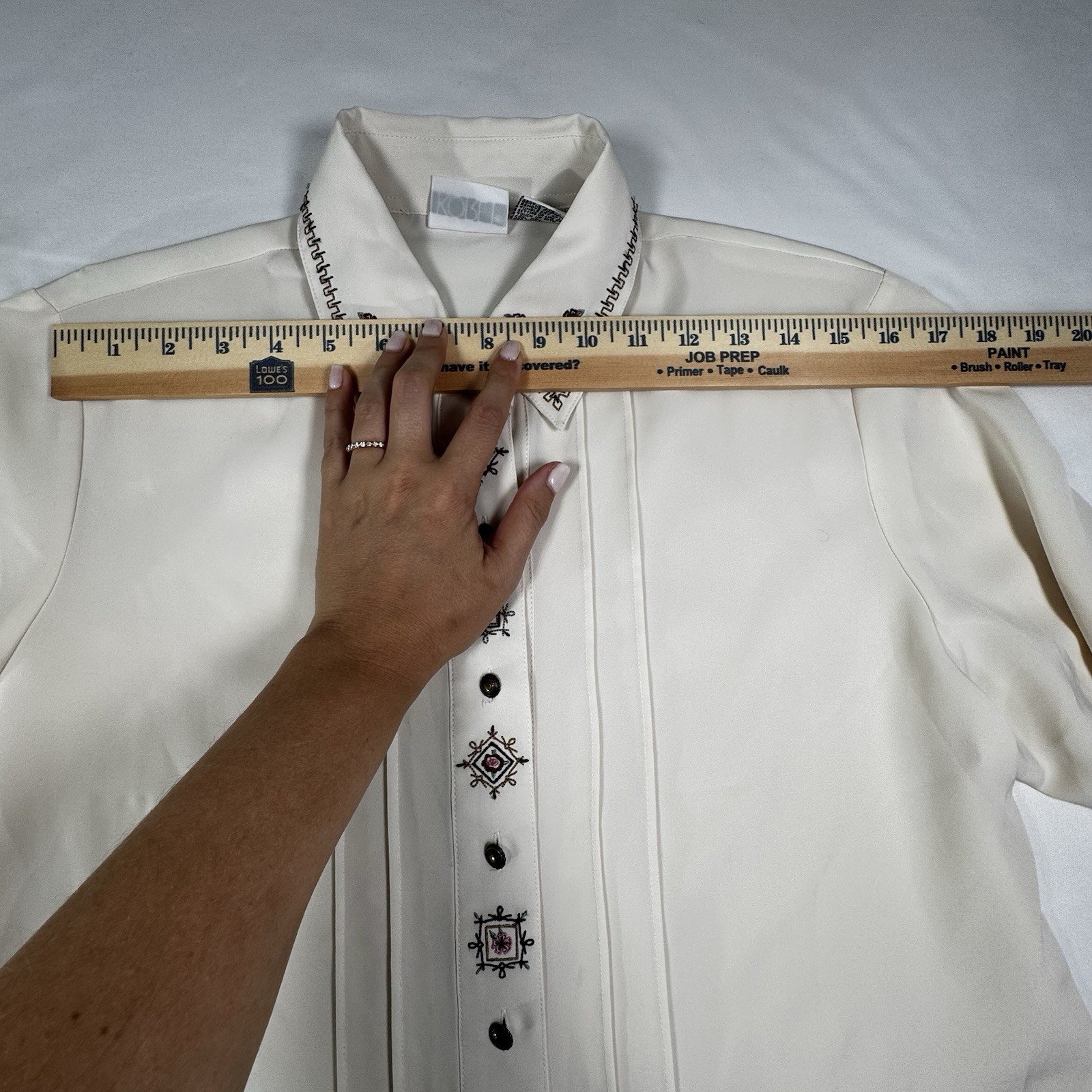 Koret Vintage Blouse Sz 10 Ivory Embroidered Collar Pin-Tuck Western Style