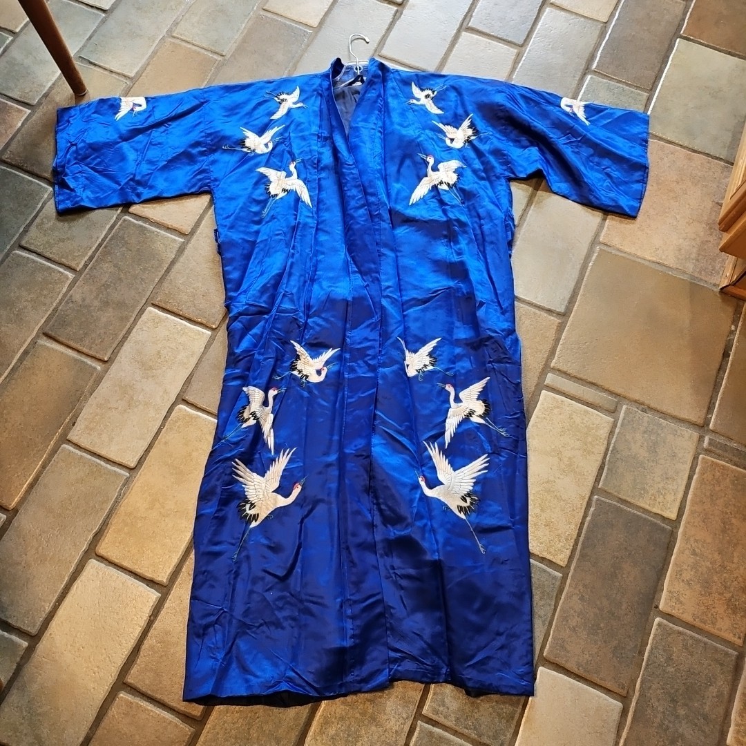 TRUE Vtg Stunning Silk Royal Blue Embroidered Herons Birds Asian Robe L/XL 46″