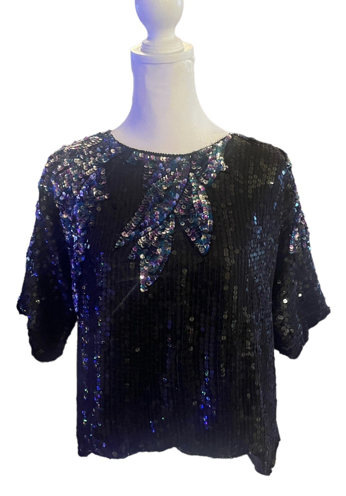 Vintage Petite Illustration Full Sequin Silk Top Black Multi Color Short Sleeve