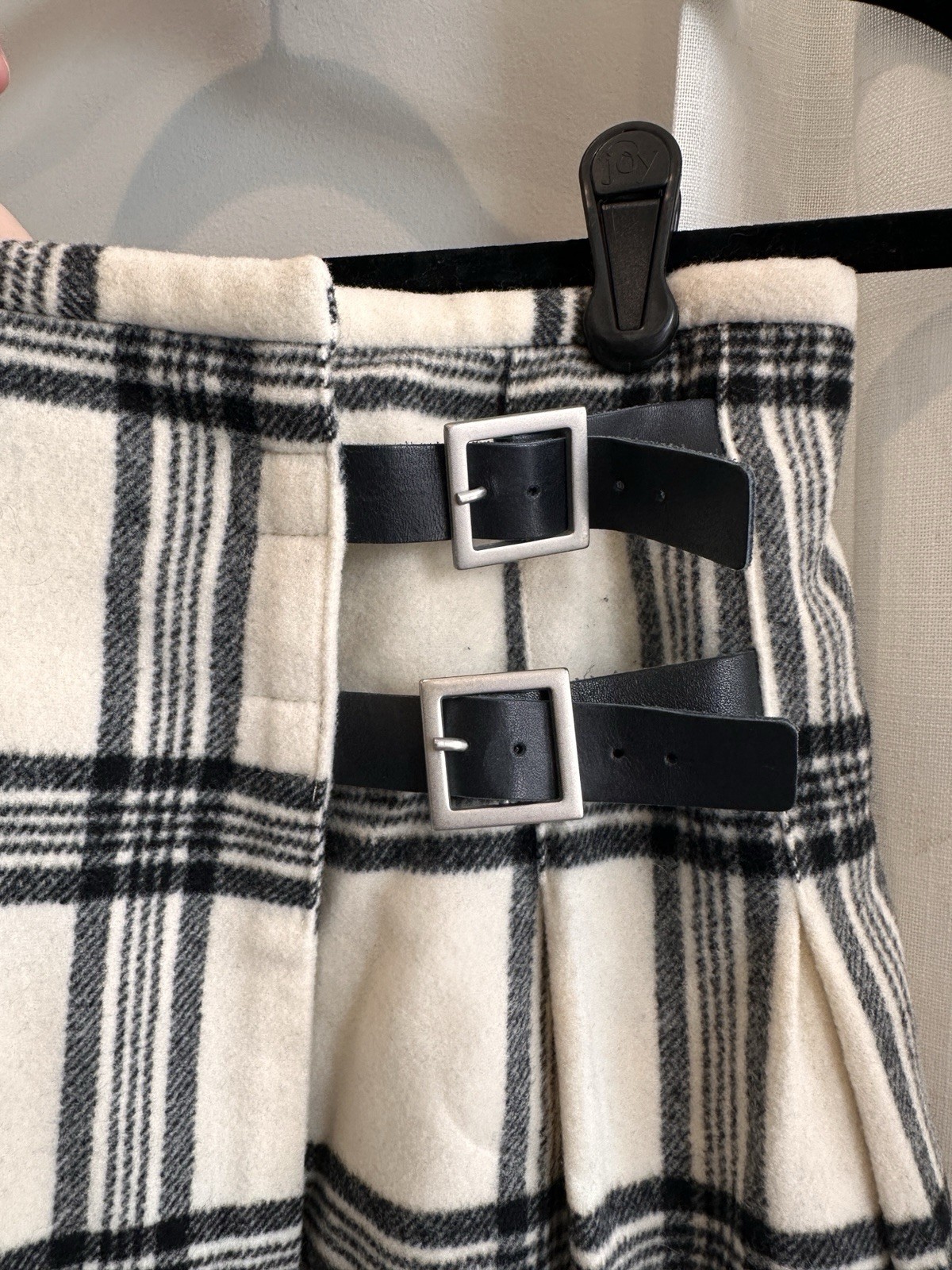 Women’s Vintage Banana Republic Plaid Kilt Pleated Wool Skirt Leather Buckles, 4