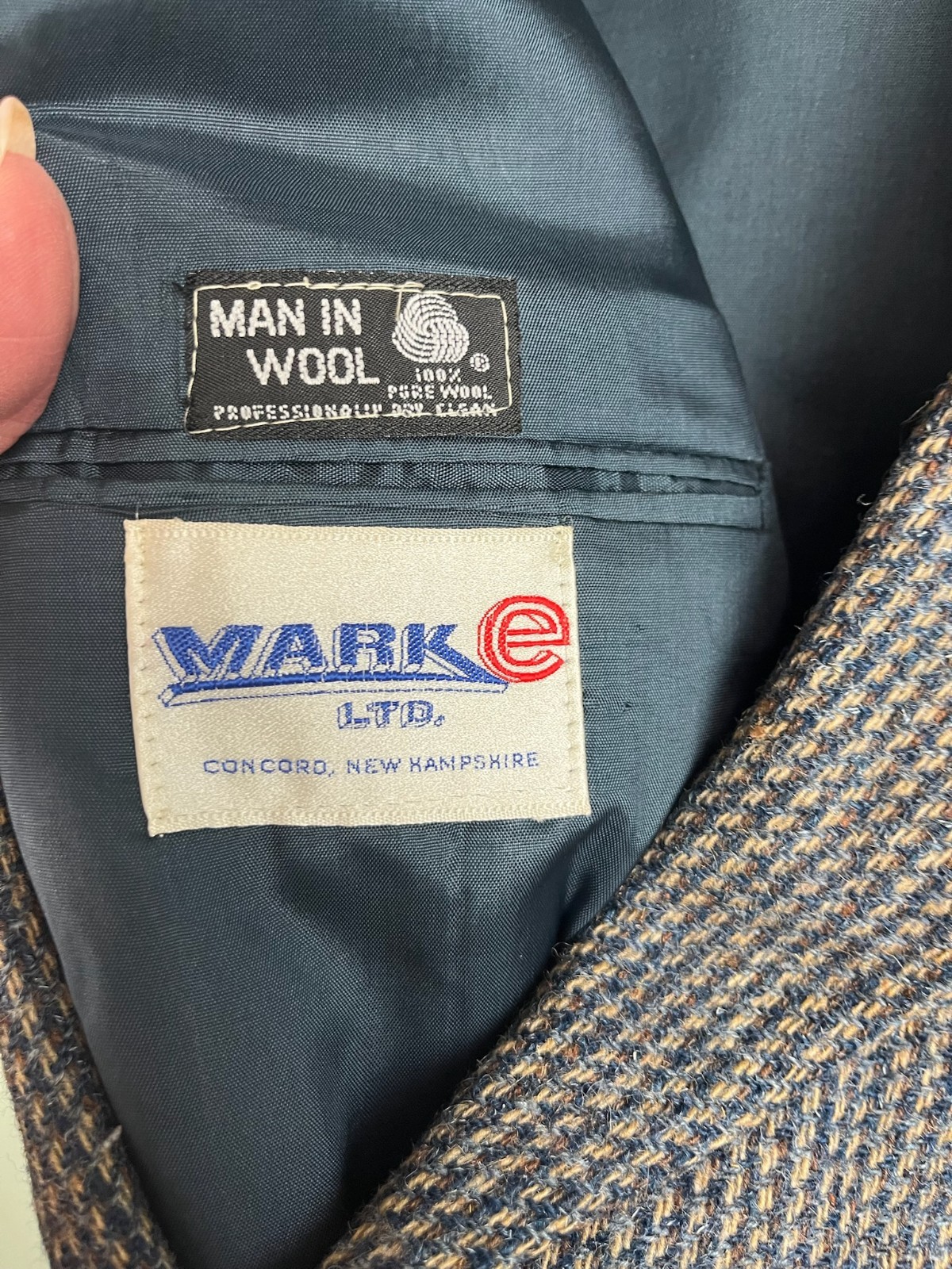 Vintage Mark E 100% Wool Wilshire Tweed Scotland Grey Blue Tan Blazer USA