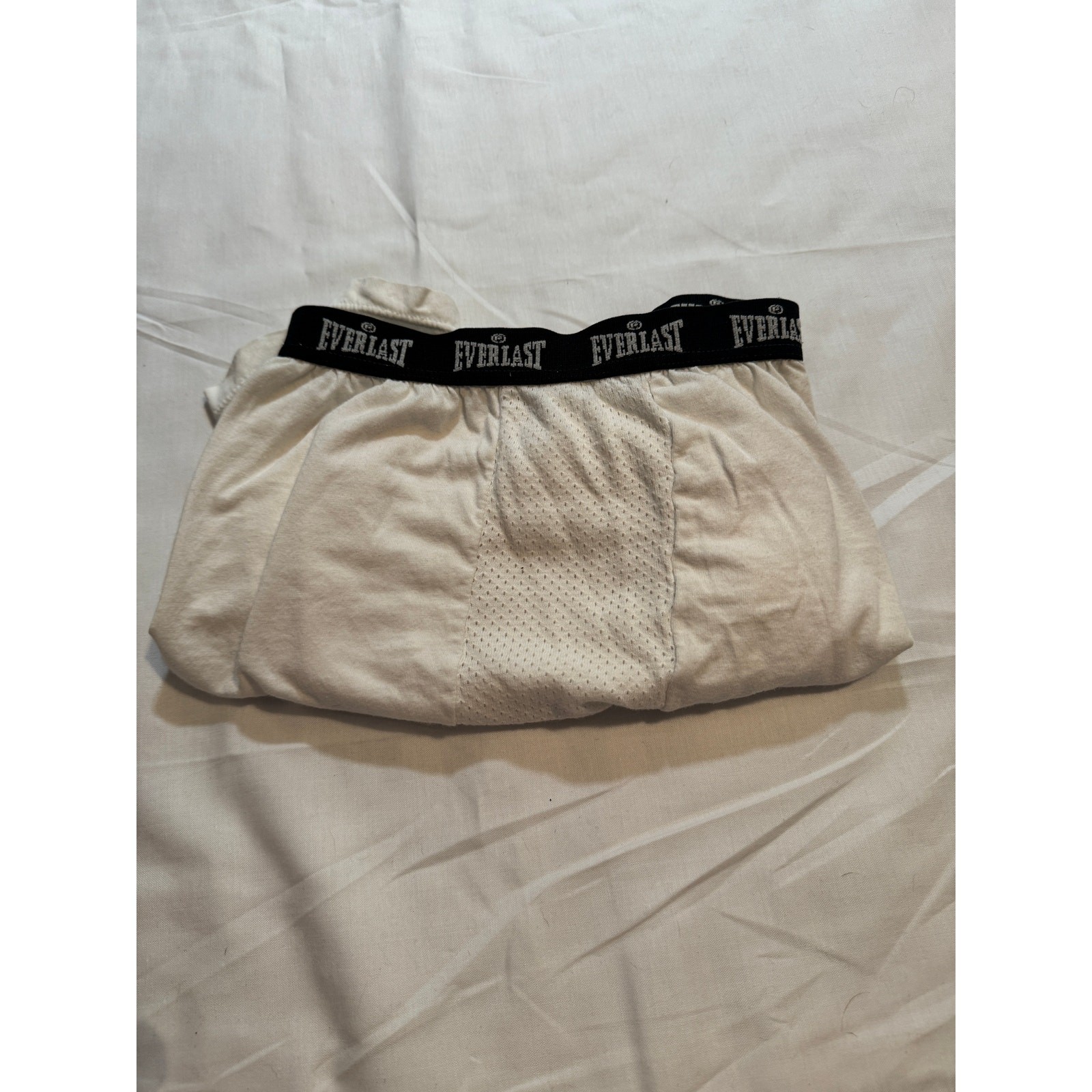 Vintage 90s/Y2K Women’s Everlast Boxer Shorts, White and Black, 29 Waist