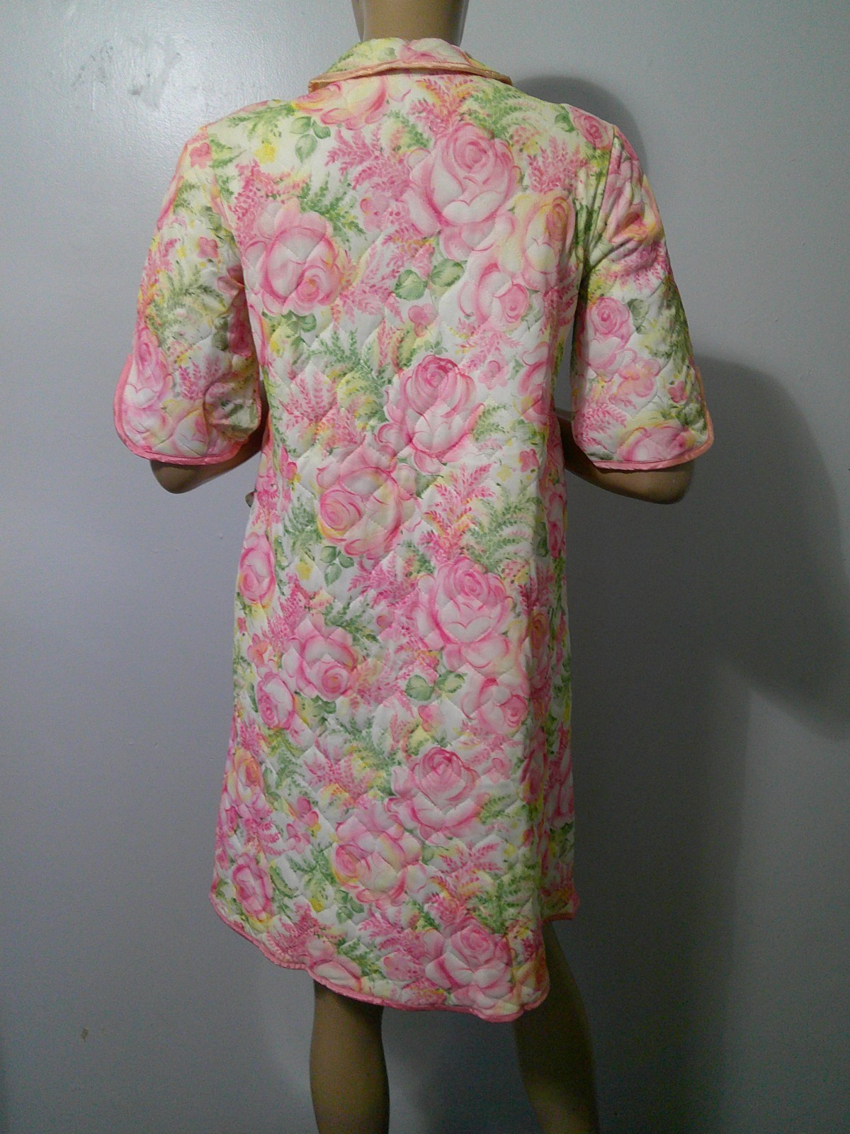 NOS New With Tag Vintage 60s/70s MOD Pink Rose Floral Quilted House Coat Dress S