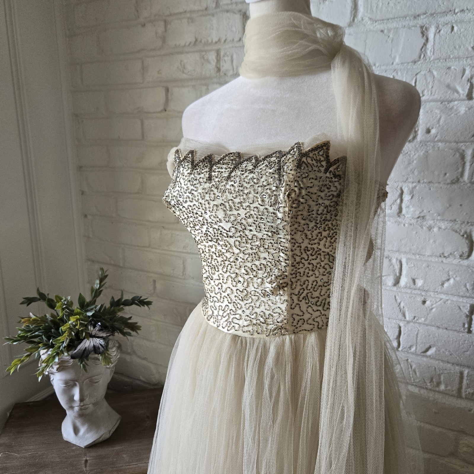 Vtg 1950s Ivory Tulle & Satin Embellished Gown, Party Dress, Wedding, XS/2
