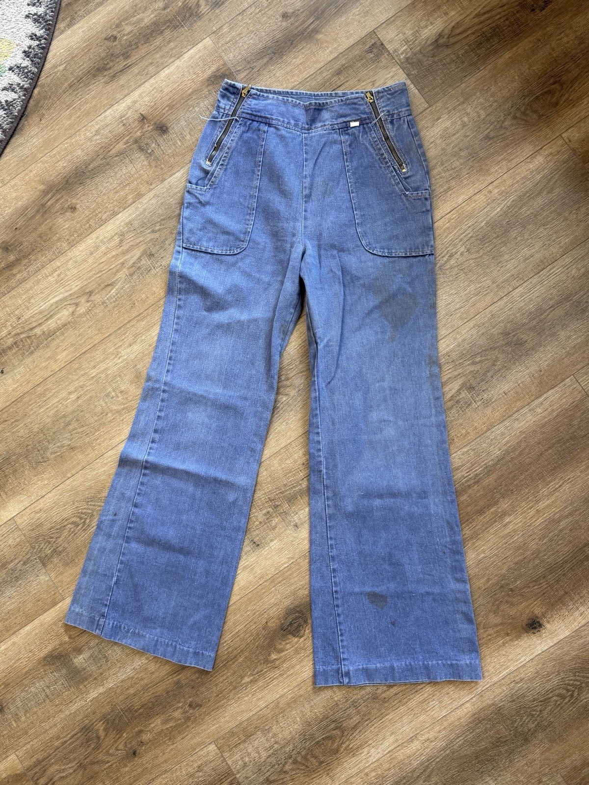 Women’s Vintage 70s Era Bell Bottom Flare Jeans 28 High Waist