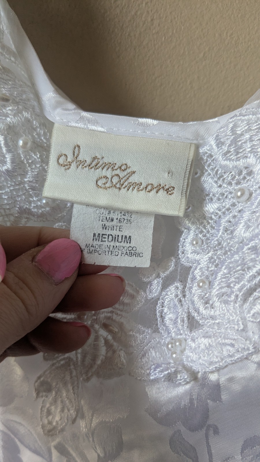 Intimo Amore Vintage White Floral Beaded Nightgown Dress Size Medium