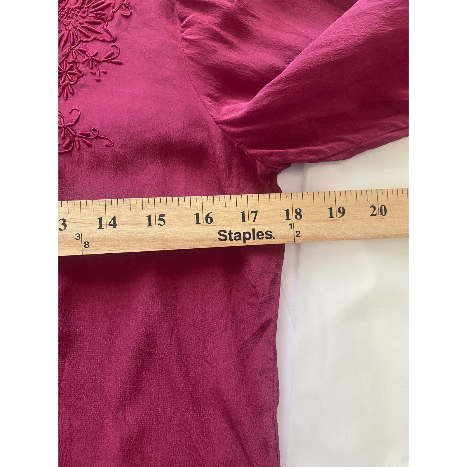 Peony Vintage 100% Silk Hand Embroidered Blouse Magenta Pink Floral Cutout Sz 34
