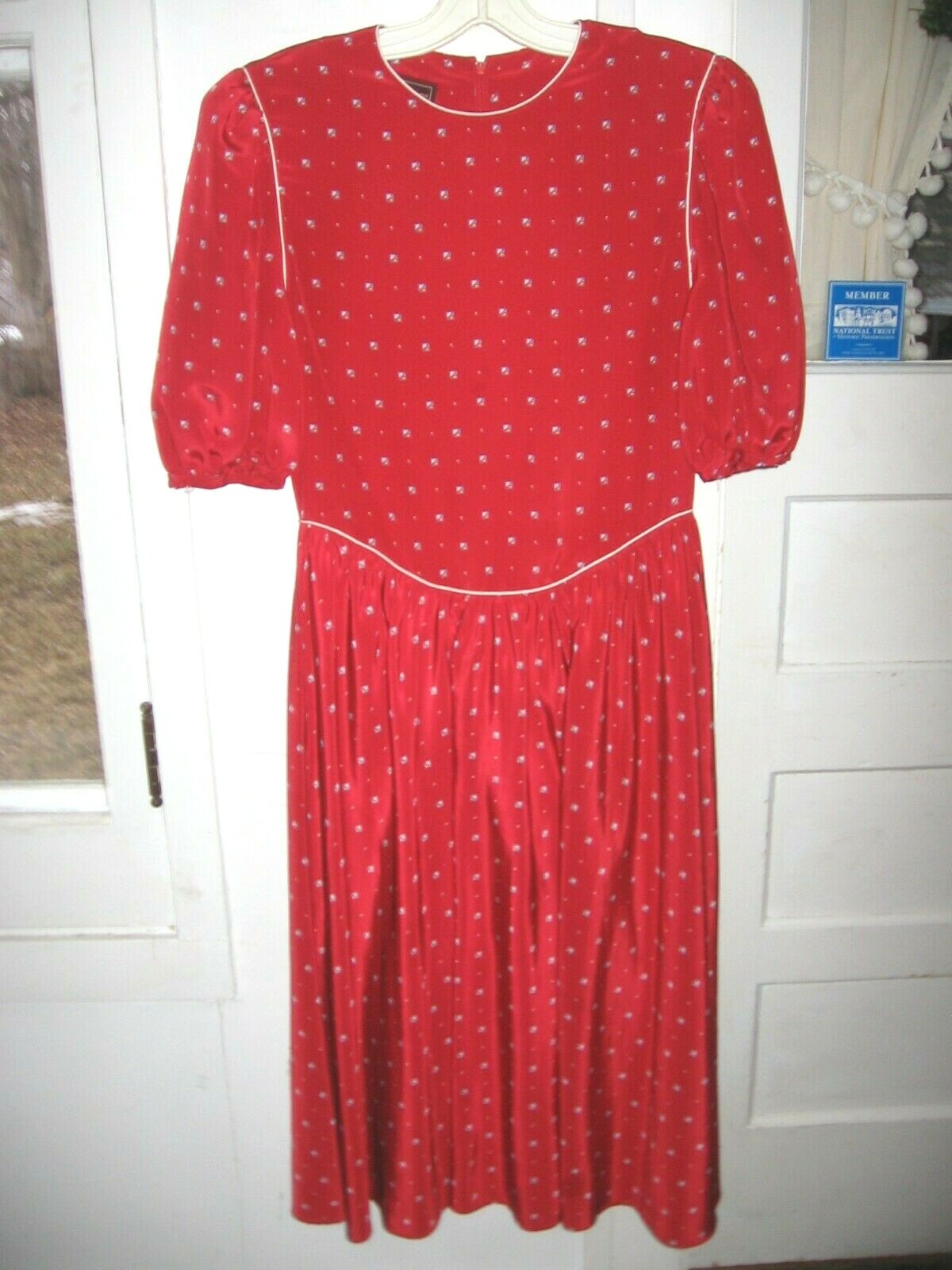 LOVELY VINTAGE JT DRESS – SILKY POLYESTER RED DRESS GEOMETRIC DESIGN