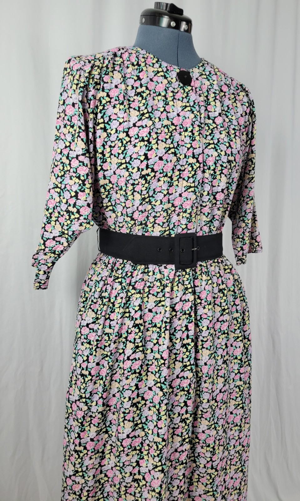 Vintage Ed Michaels Black Blouson Dress w Pink/Purple/Yellow Florals Size 7/8