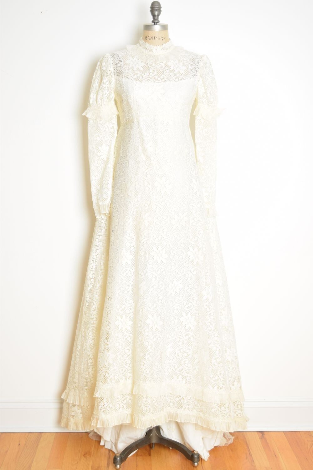 vintage 60s wedding dress cream crochet lace regency juliet gown puff sleeve S