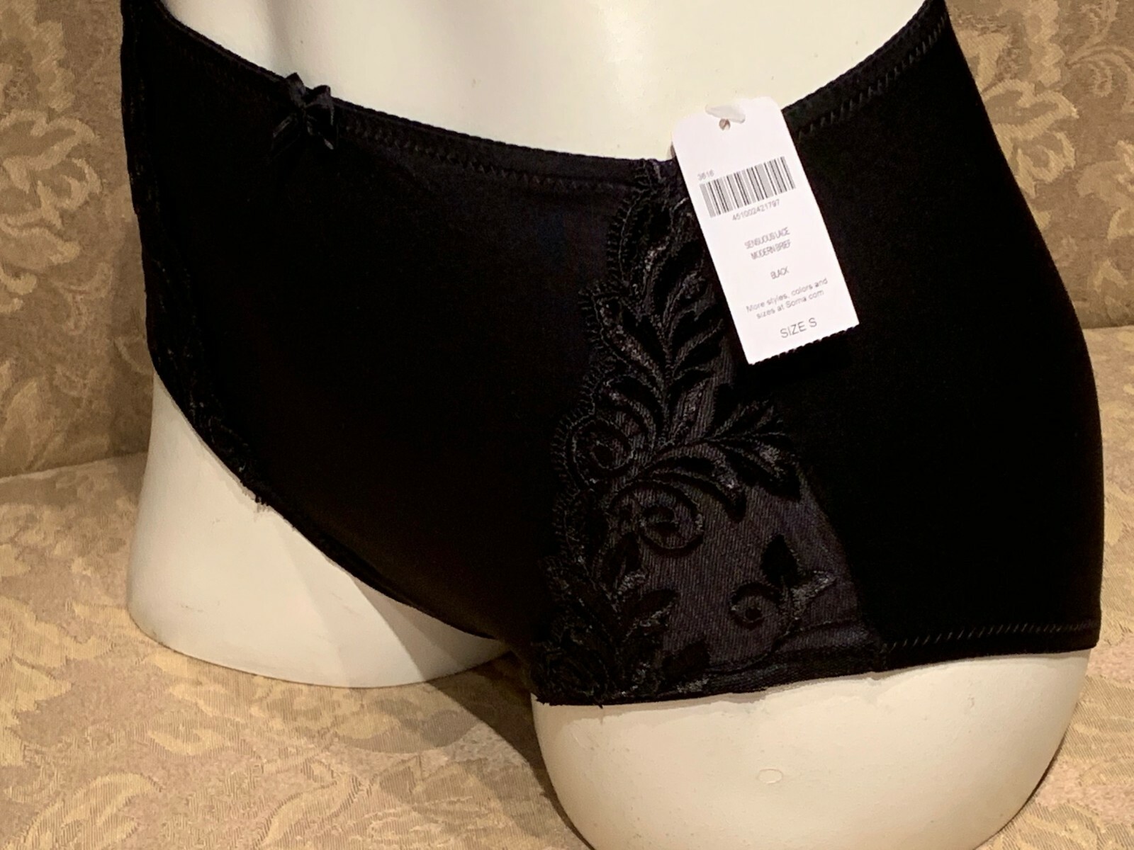 VINTAGE SOMA ~ BLACK ~ SENSUOUS LACE MODERN BRIEF PANTIES ~ SMALL
