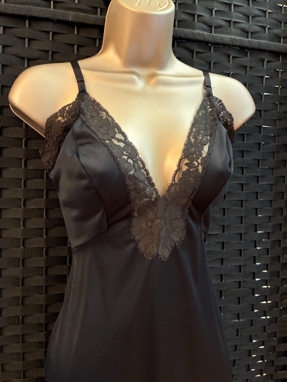 Vintage 60s JEAN VERNON FULL SLIP Size 4 / 34 Small Black Nylon Plunge Lace Goth